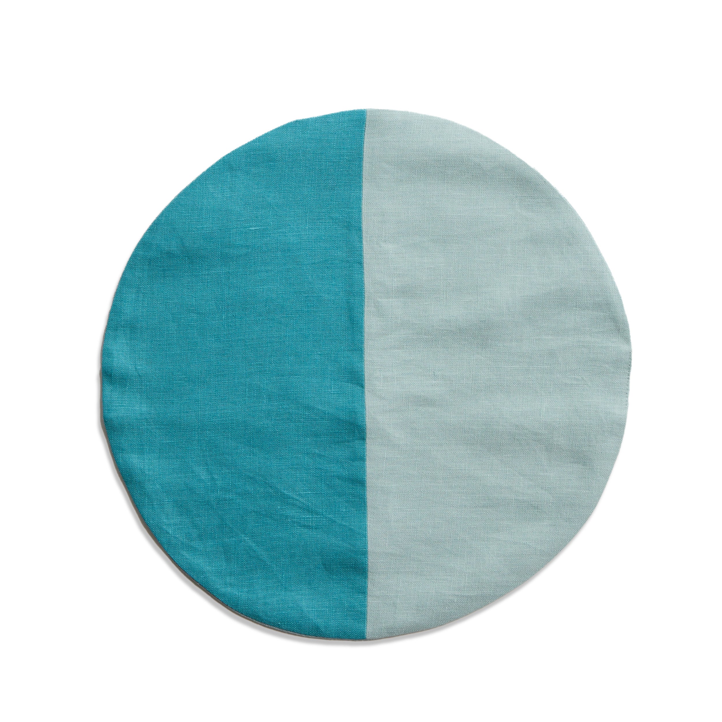 Round Placemat in Seafoam & Peacock Zoom Image 1