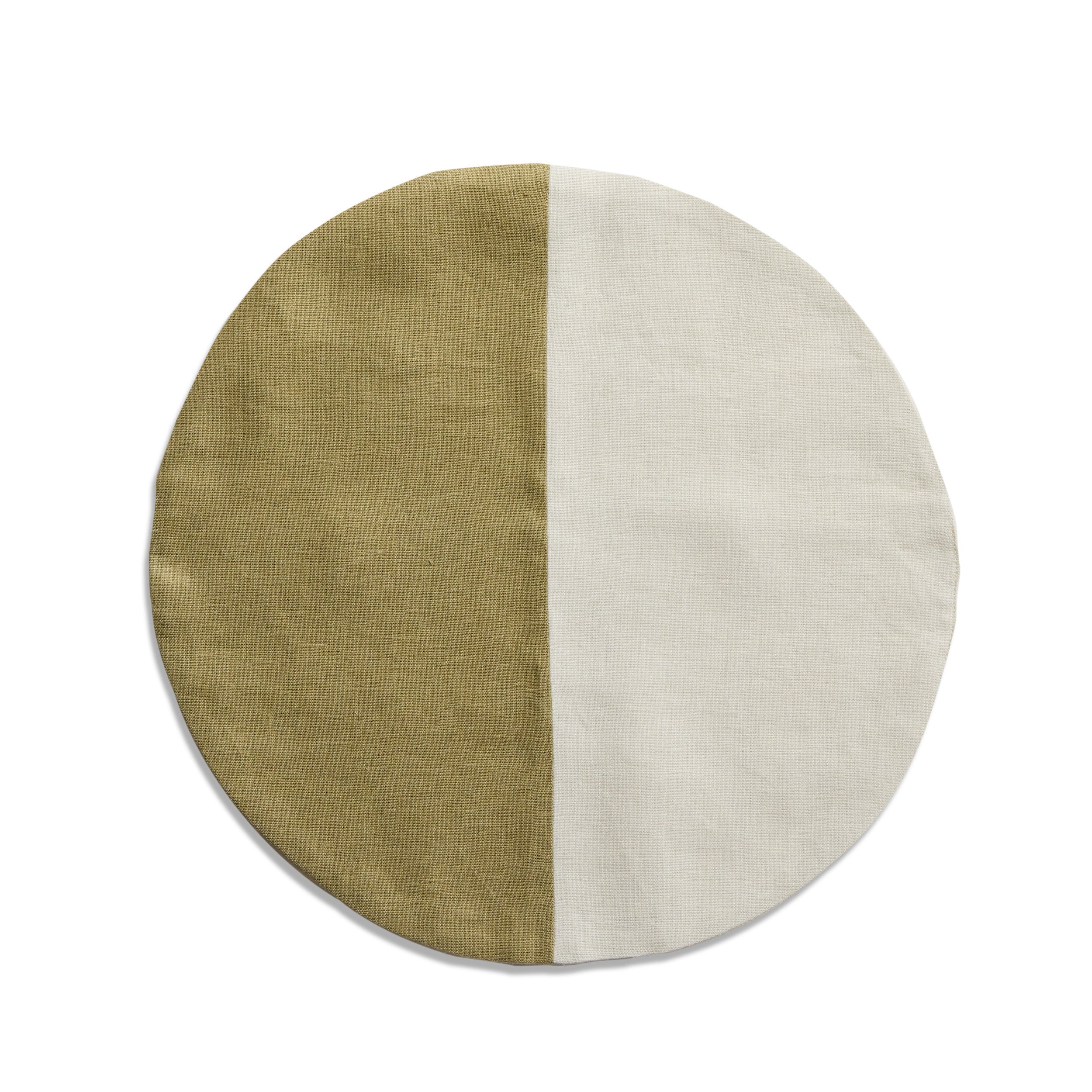 Round Placemat in Seaweed & Light Sage Zoom Image 1