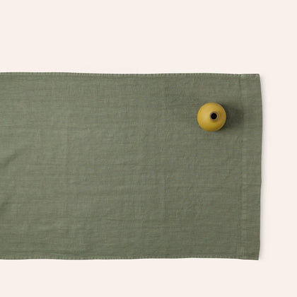Tela Runner in Olive Buff