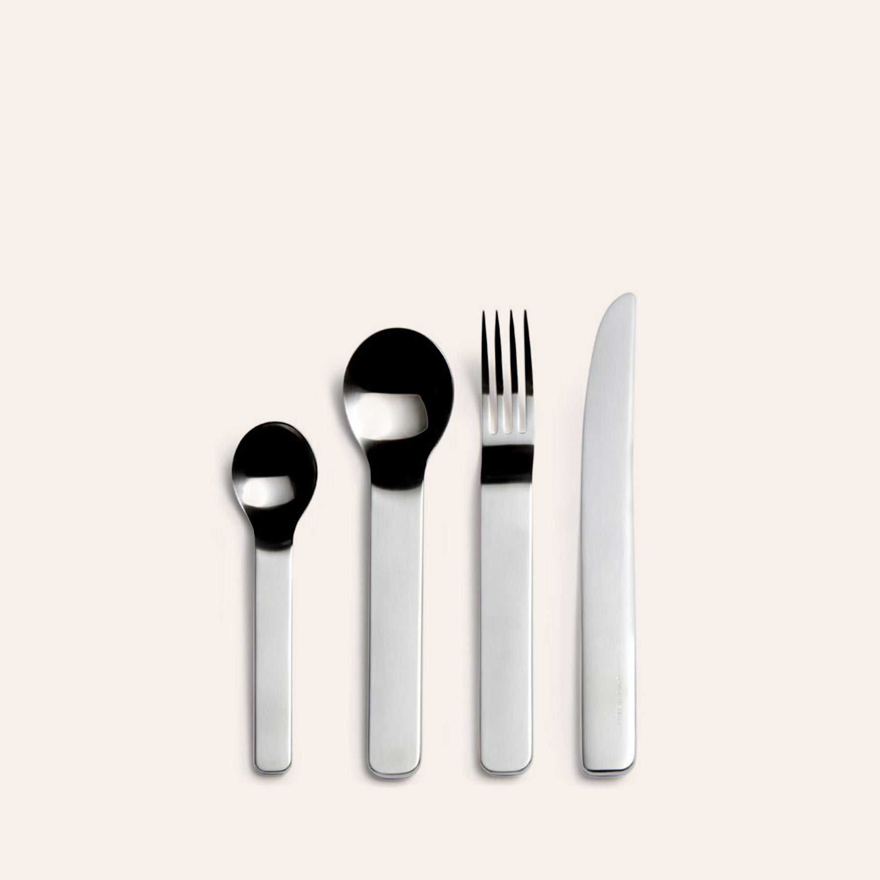Minimal Flatware (4 piece setting)