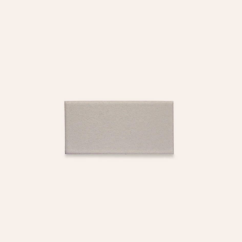 M142 Sample in White Pumice