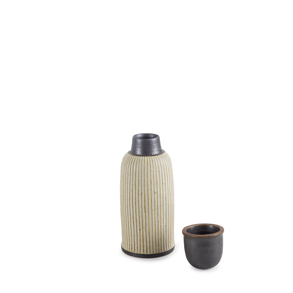 #14 Medium Pleated Water Bottle with Lid Image 2