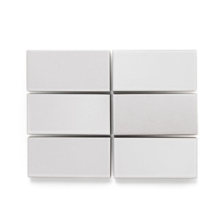 G107 Sample in Mid-Century White